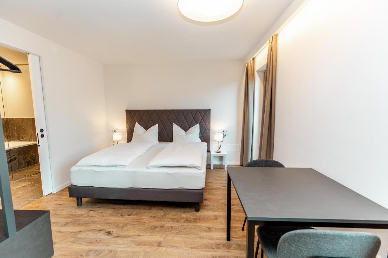 新黎凡特Tyrol Living & Cafe公寓 外观 照片