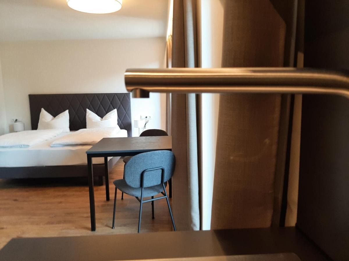 新黎凡特Tyrol Living & Cafe公寓 外观 照片